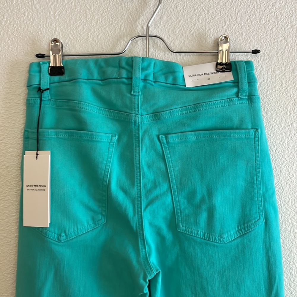 7 For All Mankind Ultra High Rise Skinny Boot - Picture 4 of 16